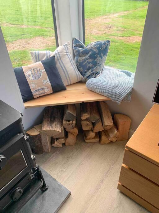 Holiday home New! With Hot Tub, Wood Burner And Fab Views