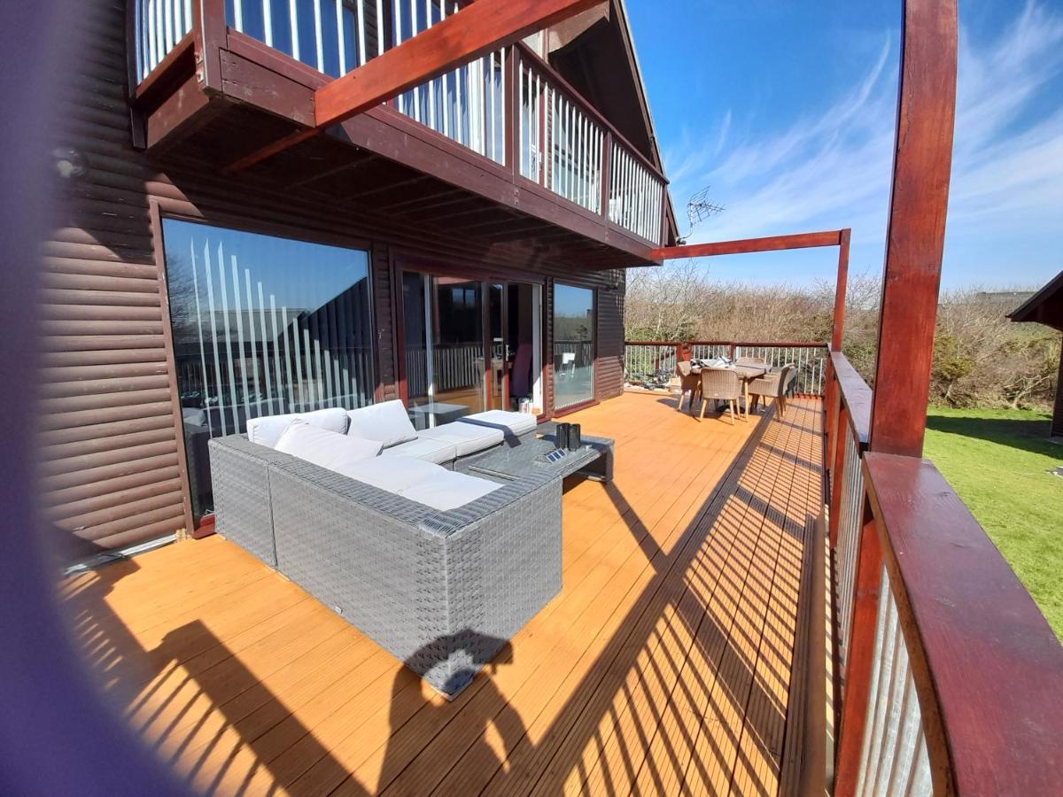 3 Bed With Ev Point Holiday home