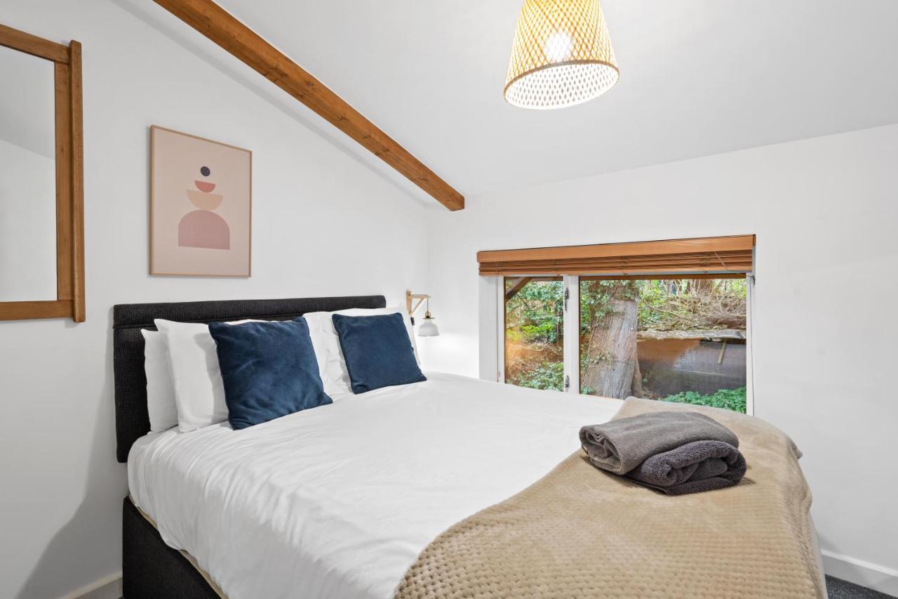 Tincroft - High End, Luxury Living Near The Holiday home
