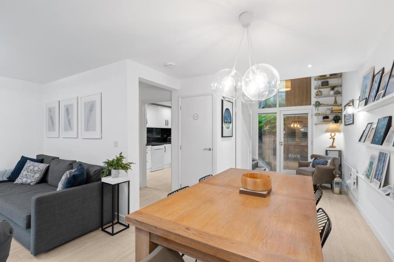 Tincroft - High End, Luxury Living Near The Holiday home *