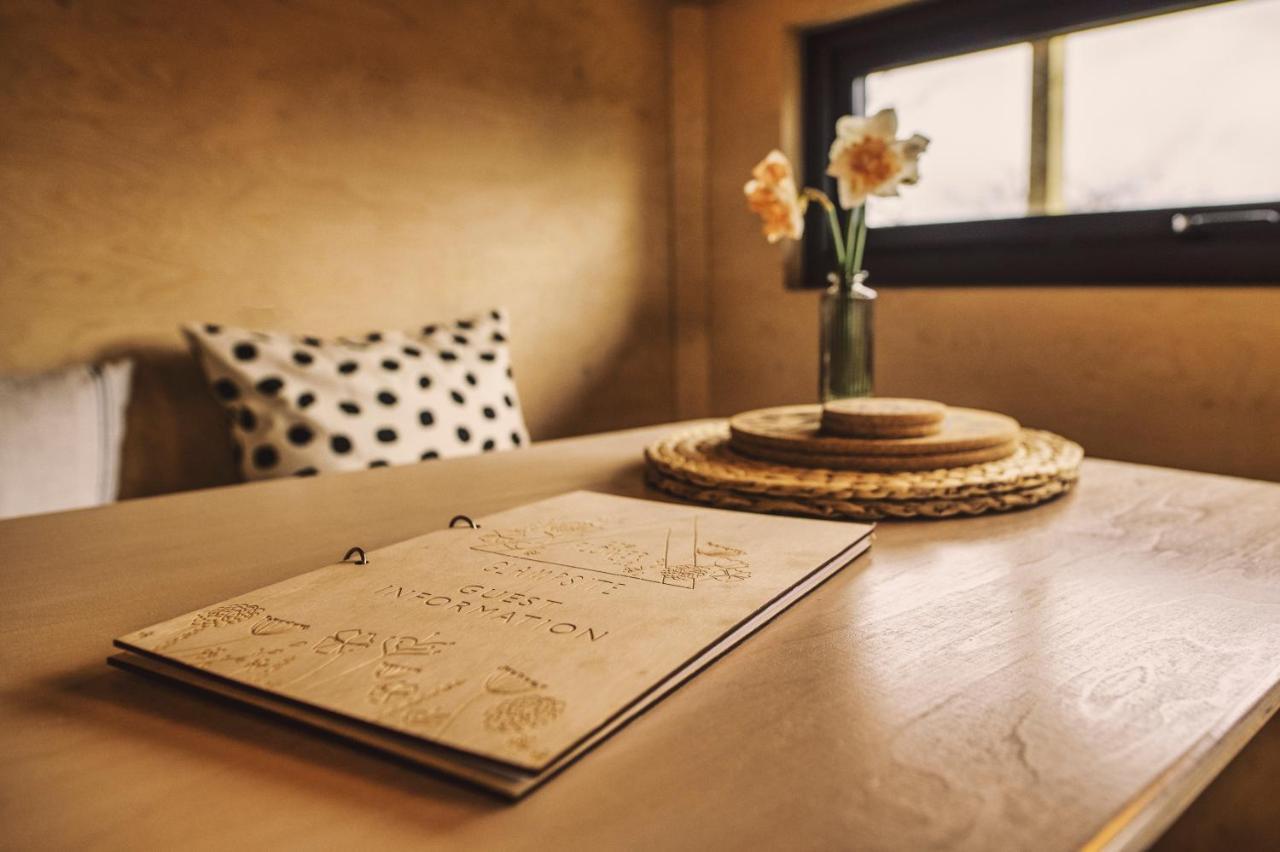 Luxury Glamping With Outdoor Bath On Cornish Flower Farm Apartment Truro