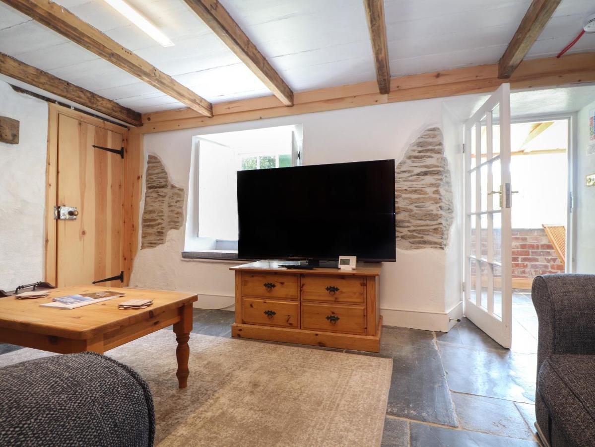 Holiday home Trewince Manor