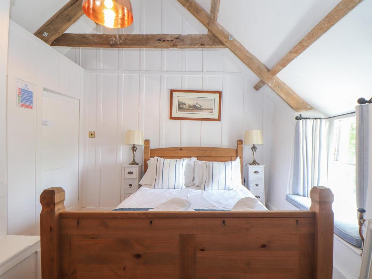 Holiday home Trewince Manor
