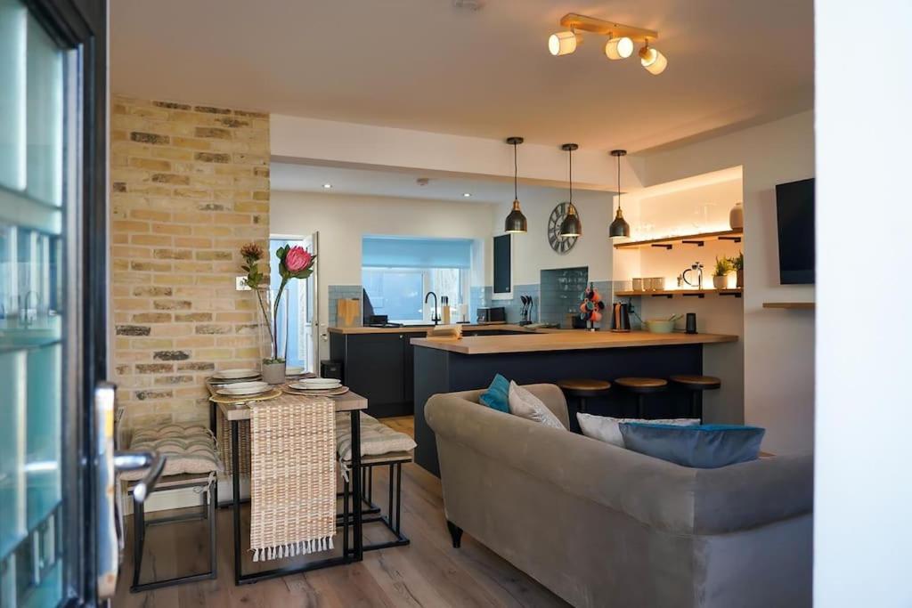 Luxury Holiday In Central Holiday home Truro