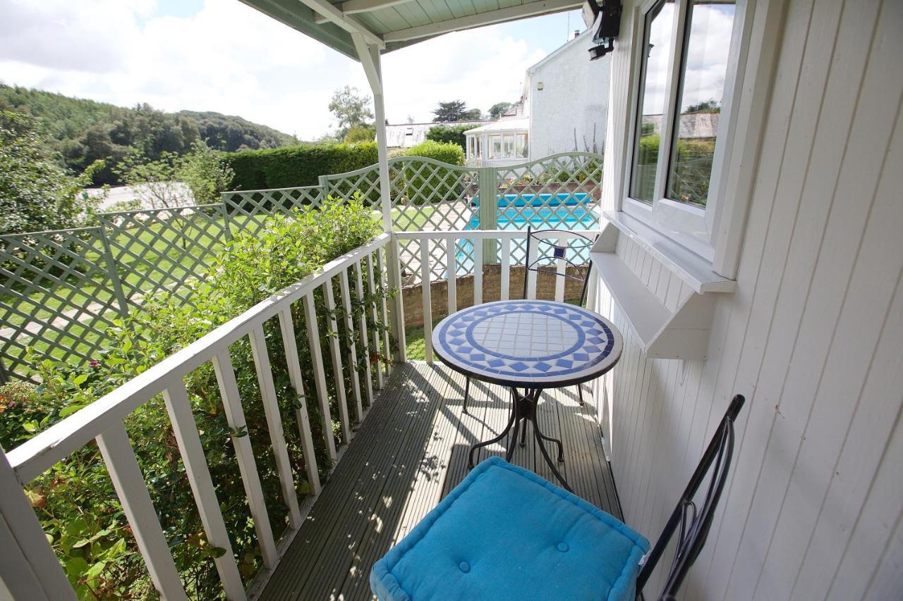 Chalet Hideaway Cottages
