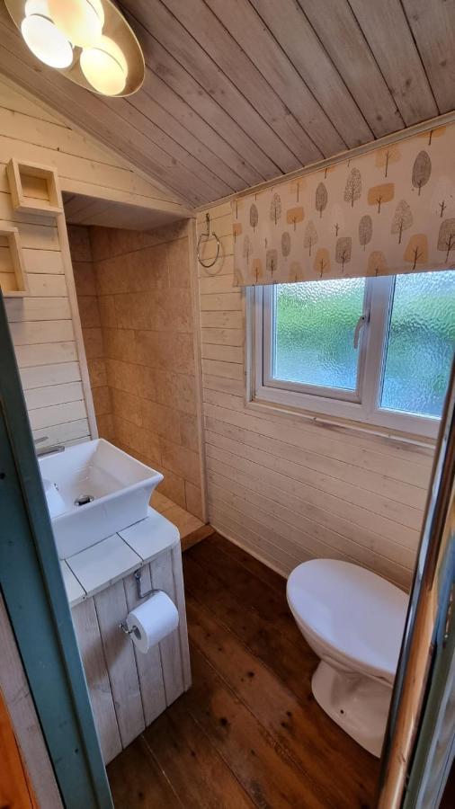 Hideaway Cottages Chalet *