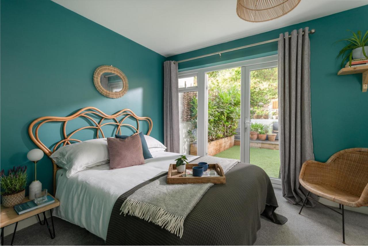 Number 4 - Stylish 1 Bedroom House In Truro, Cornwall *