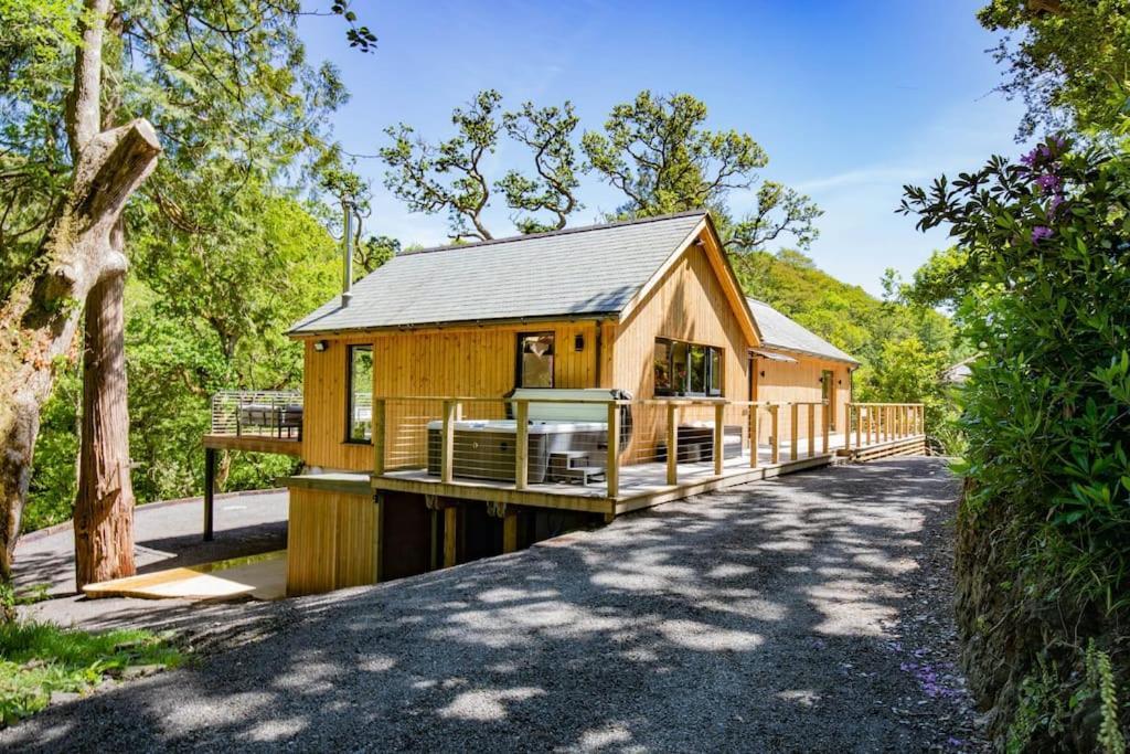 Tresillian Waterfront, Forest, Hot Tub,sauna * Truro