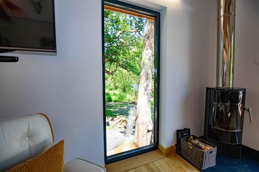 Tresillian Waterfront, Forest, Hot Tub,sauna Truro