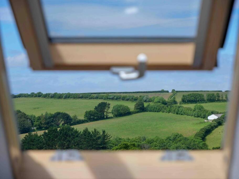 Holiday home Gorgeous 3 Bed House With Sea Views And Hot Tub Truro