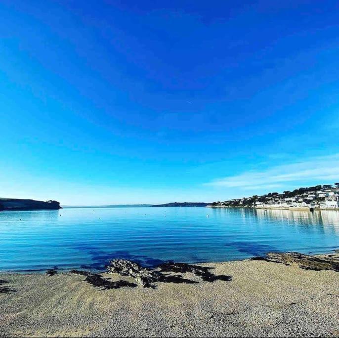 Holiday home Gorgeous 3 Bed House With Sea Views And Hot Tub