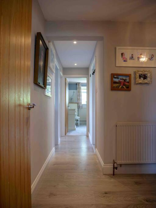 Holiday home Gorgeous 3 Bed House With Sea Views And Hot Tub *