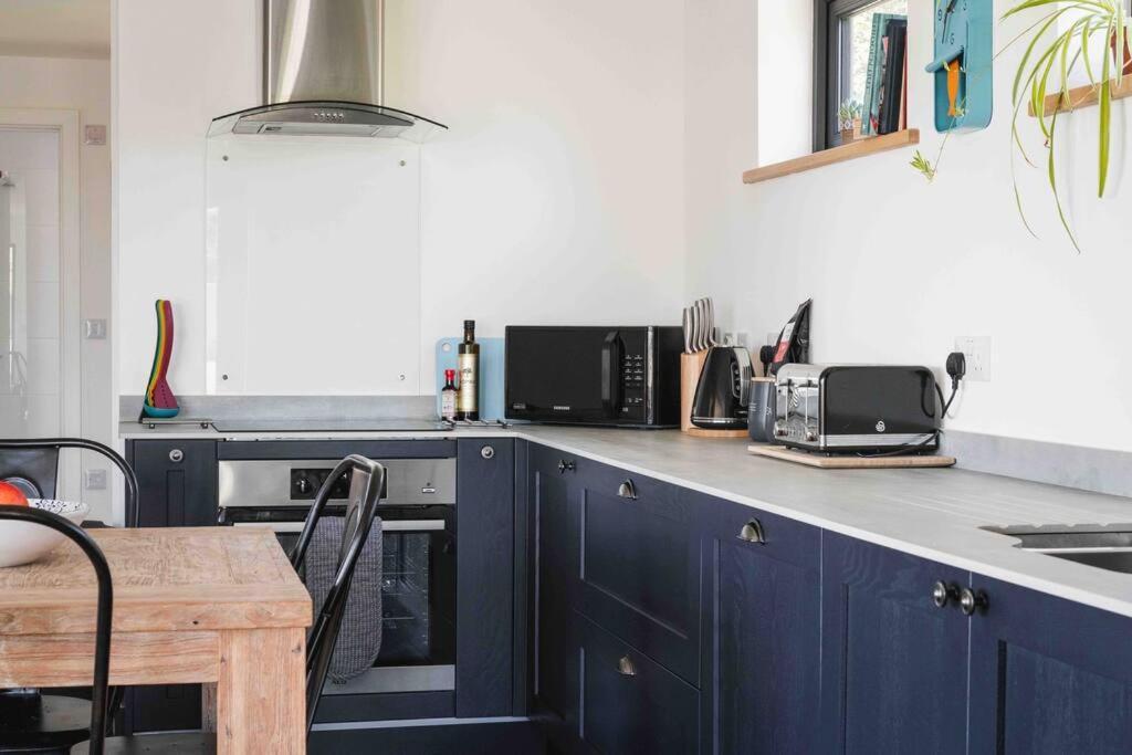 Apartment The At Camels: Idyllic On The Roseland
