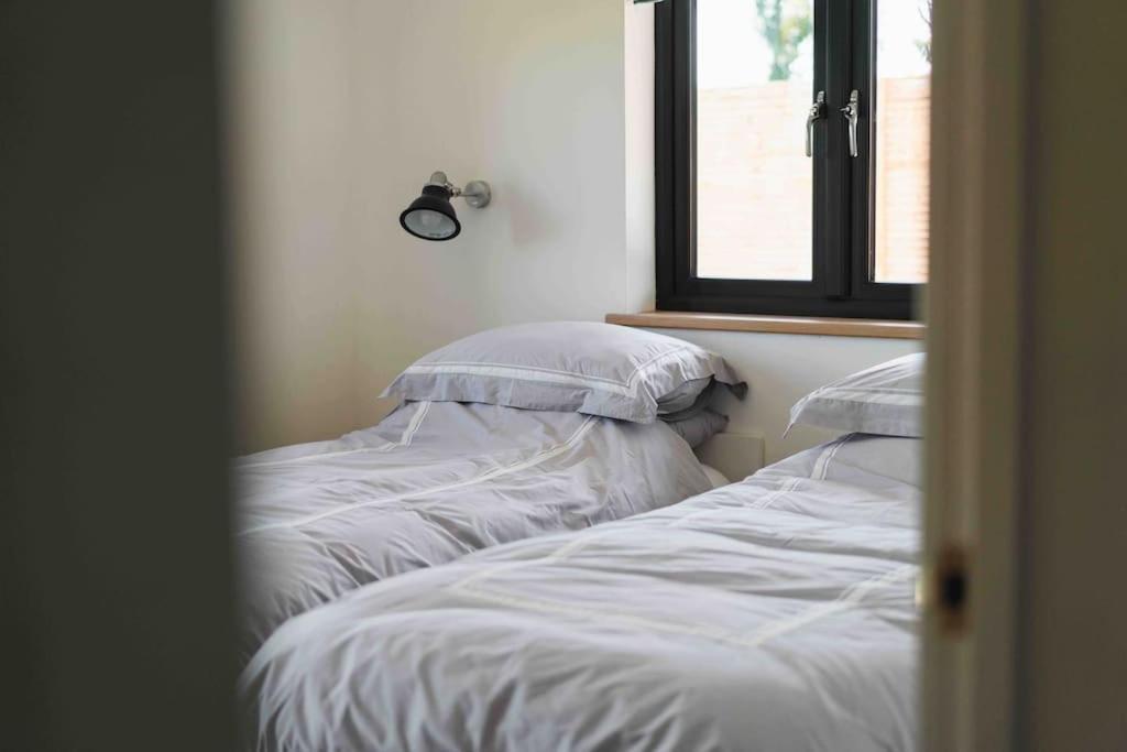 Apartment The At Camels: Idyllic On The Roseland