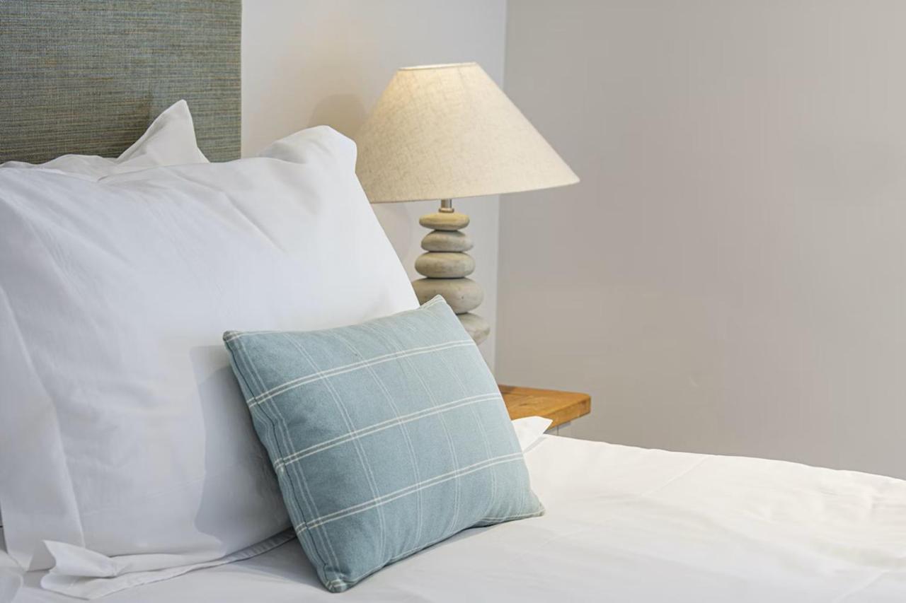 Bed & Breakfast Plume Of Feathers Truro
