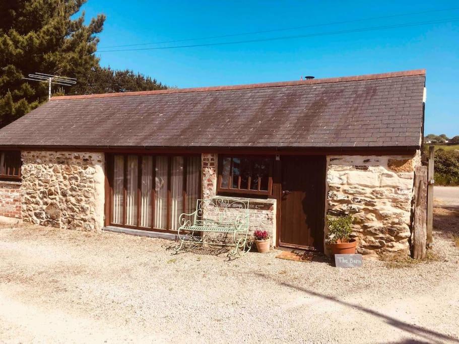 Cozy, Open Plan Barn With Log Burner Apartment