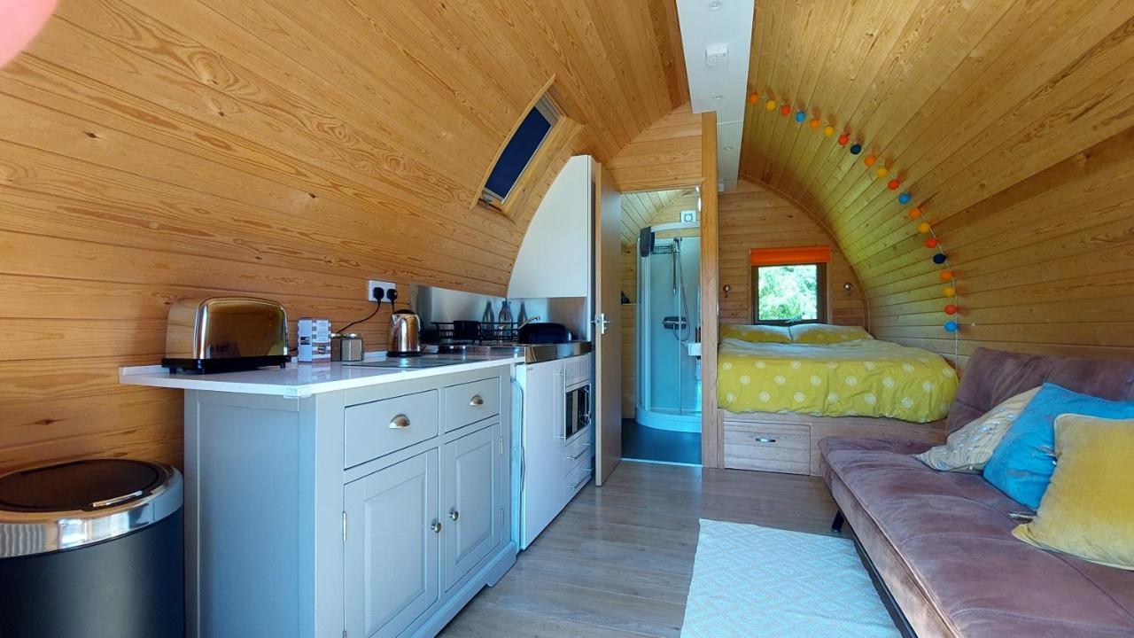 Cedarwood Holidays *