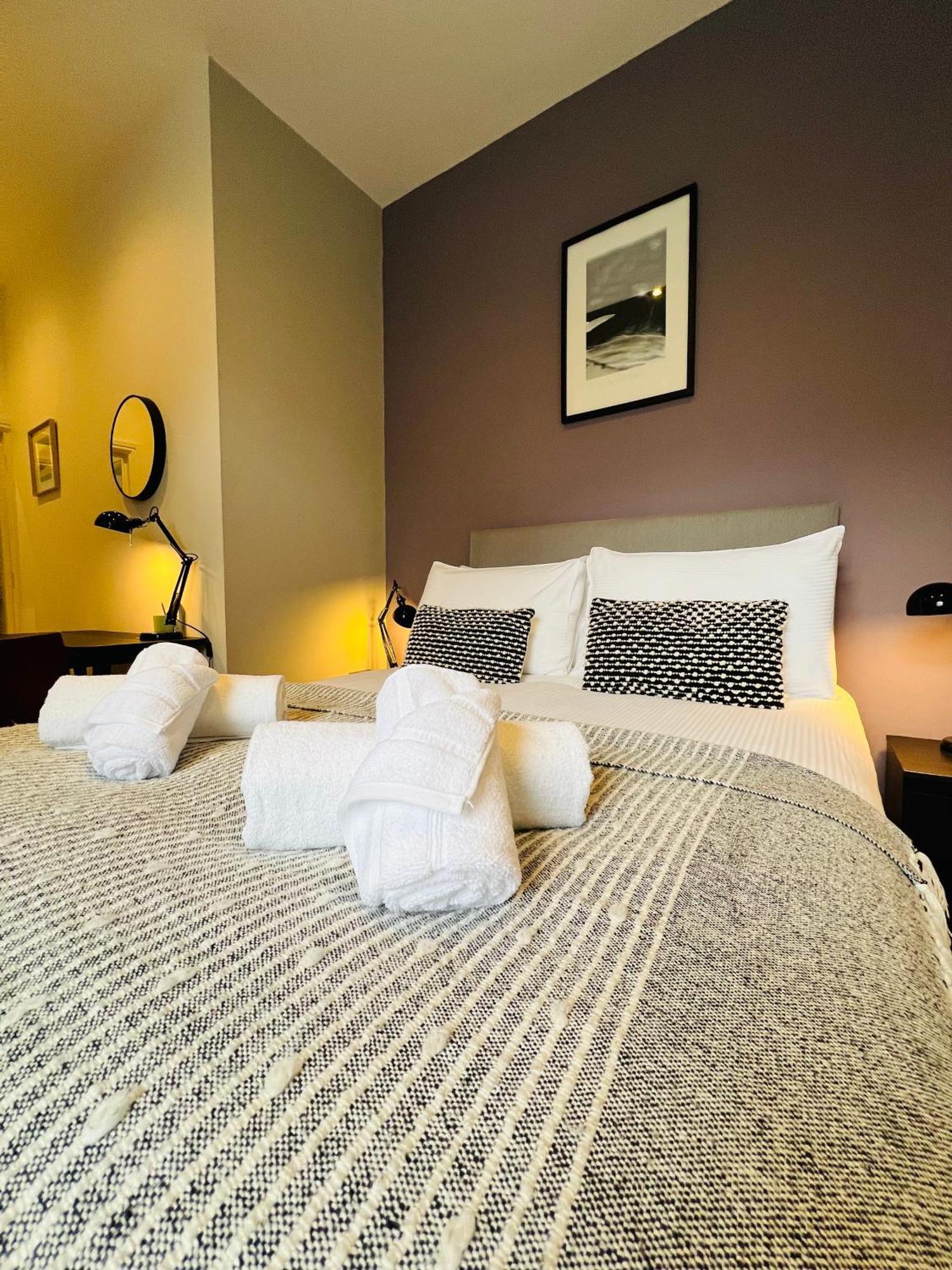 8, St Marys , Private Double Ensuite