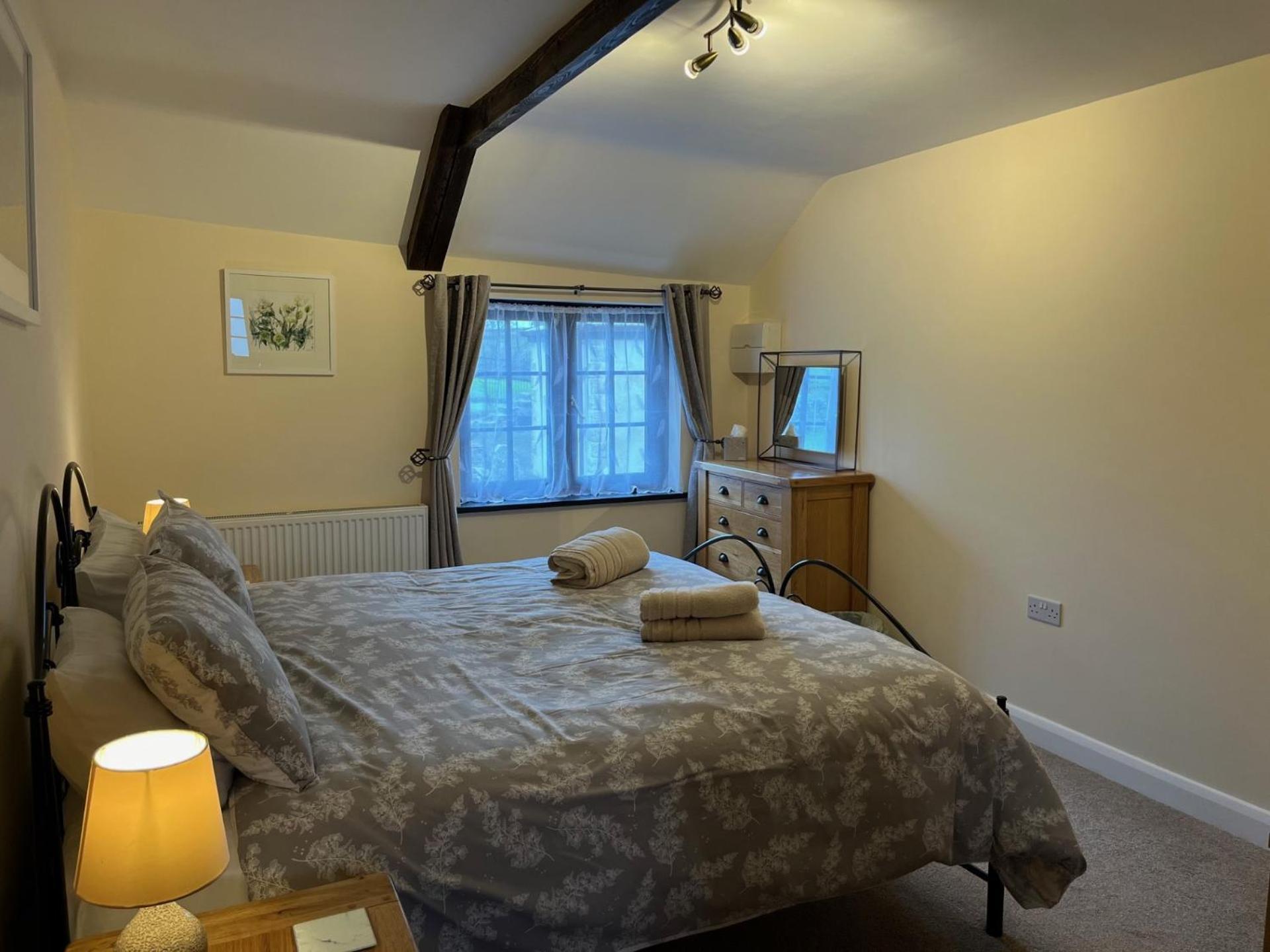 Maple & Beech Barns Apartment Truro