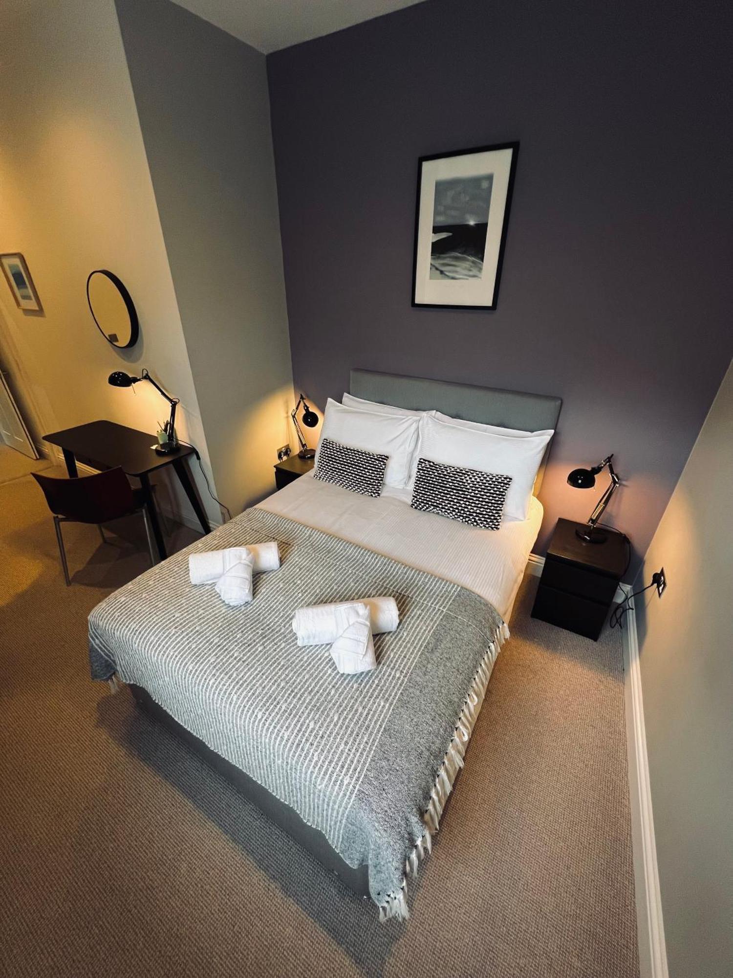8, St Marys , Private Double Ensuite Truro