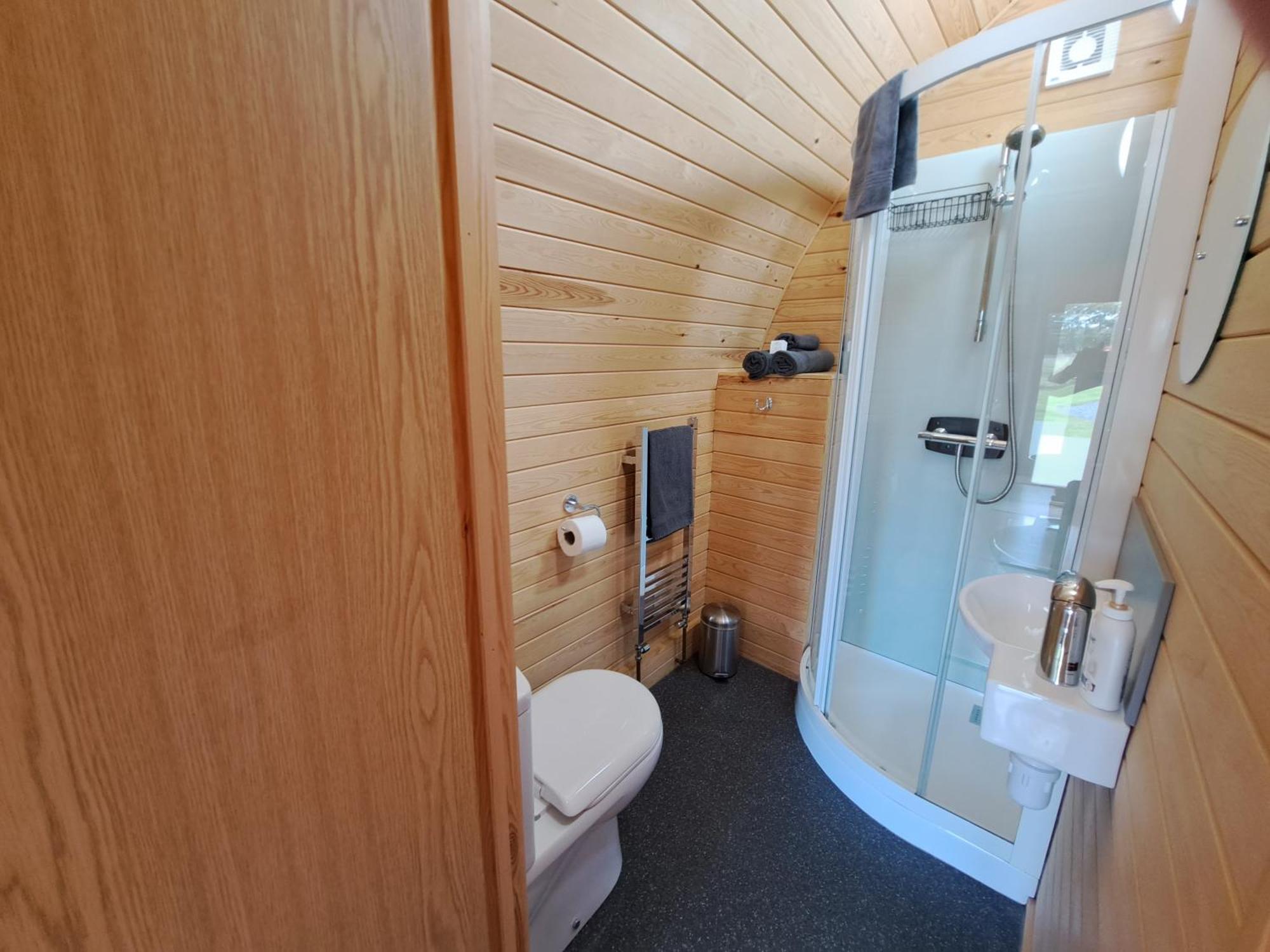 Cedarwood Holidays * Truro