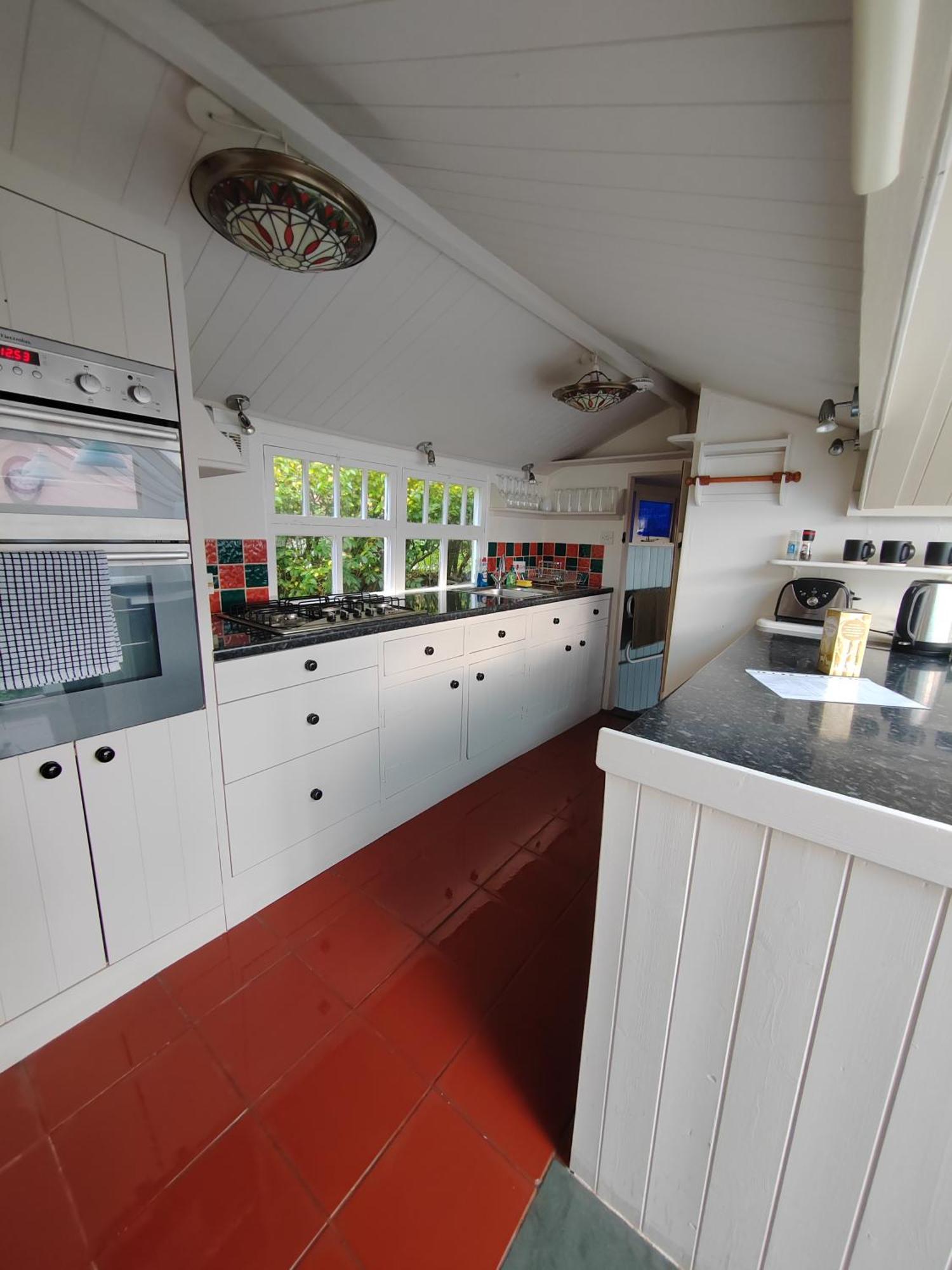 Unique Coastal Detached Holiday home Truro