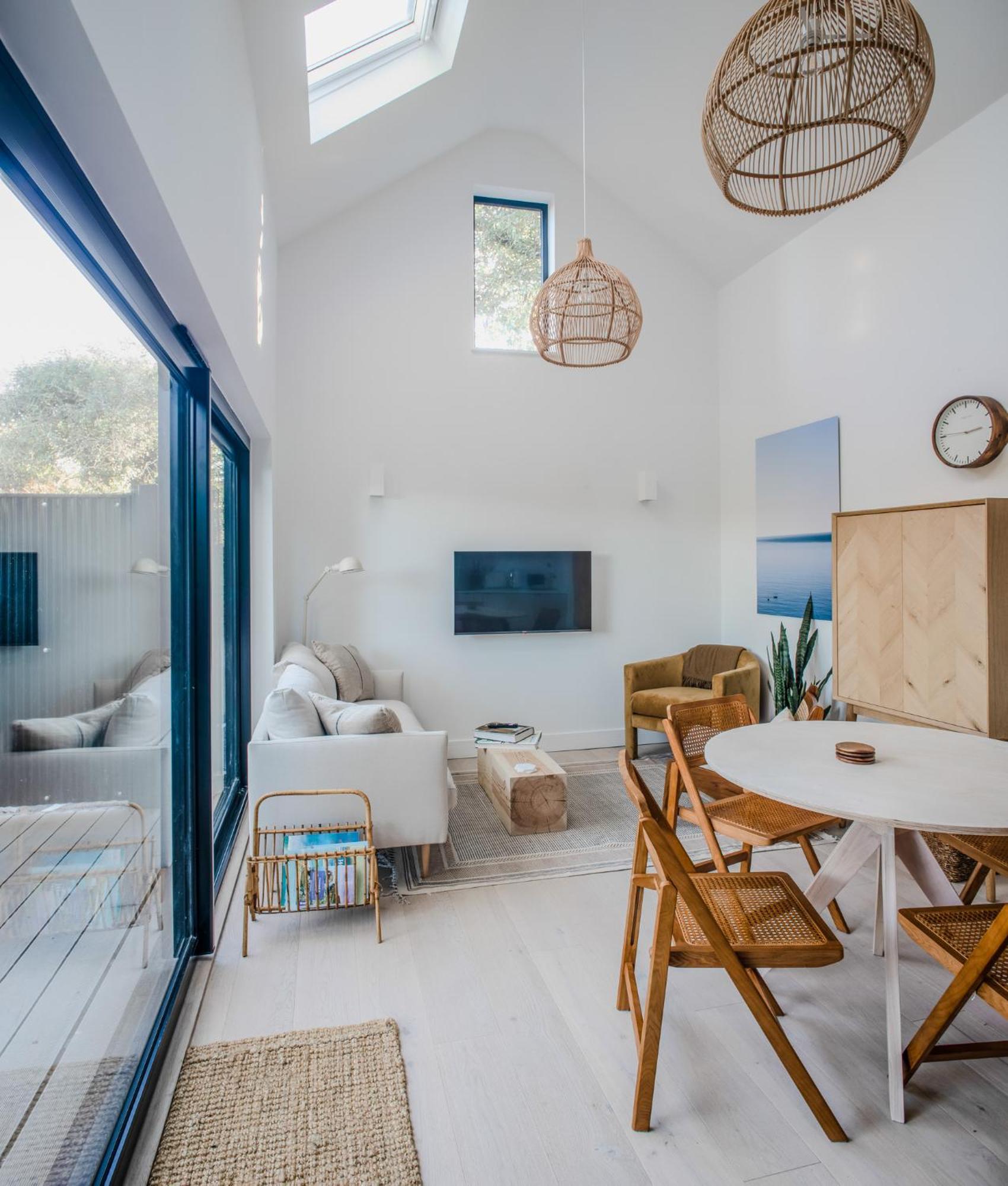 Lowen Tree House *