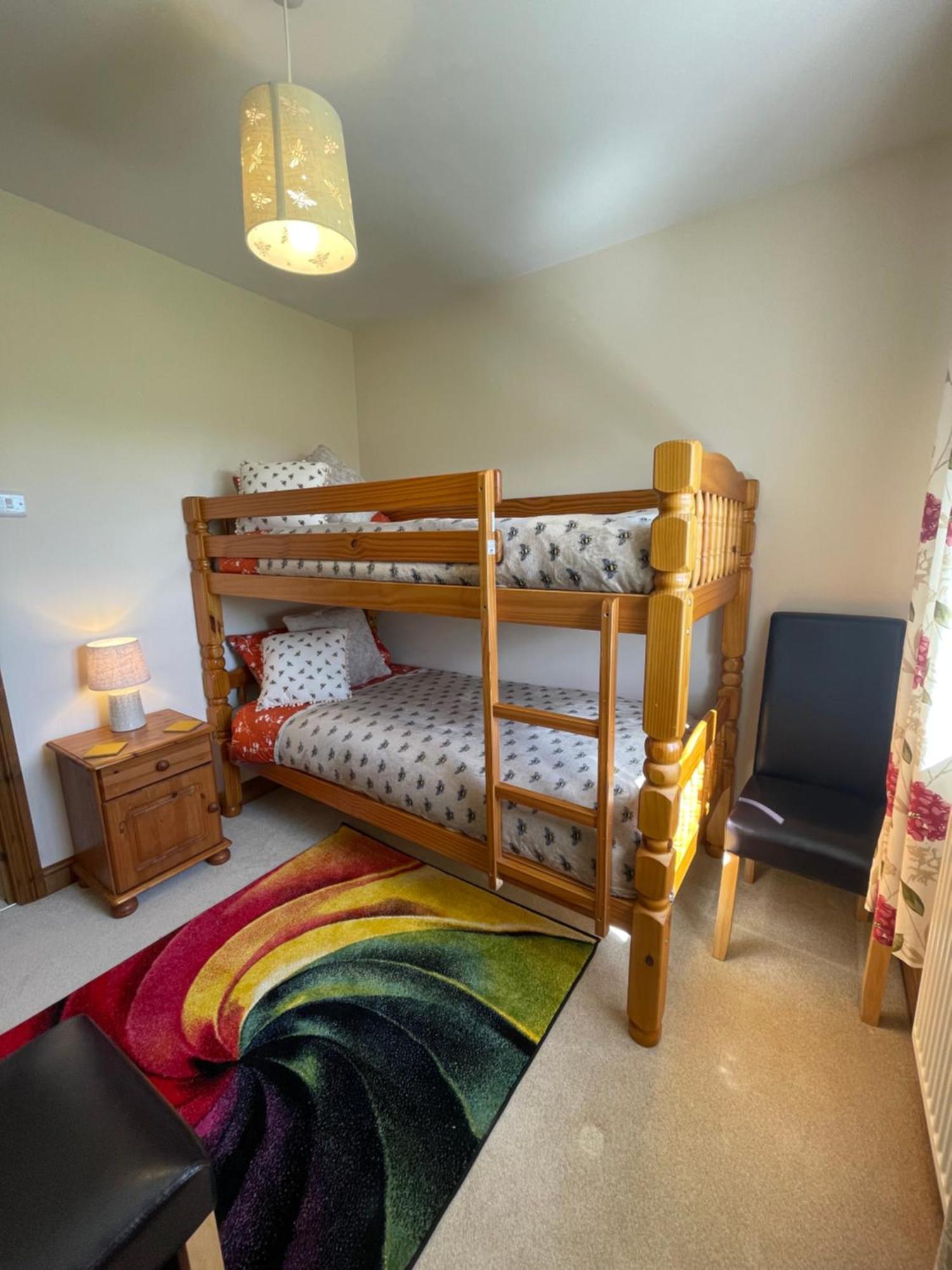 Holiday home Honeycomb - A Quiet, Charming, Cosy Retreat In The Countryside Only 2 Miles From One Of Cornwall's Beaches *