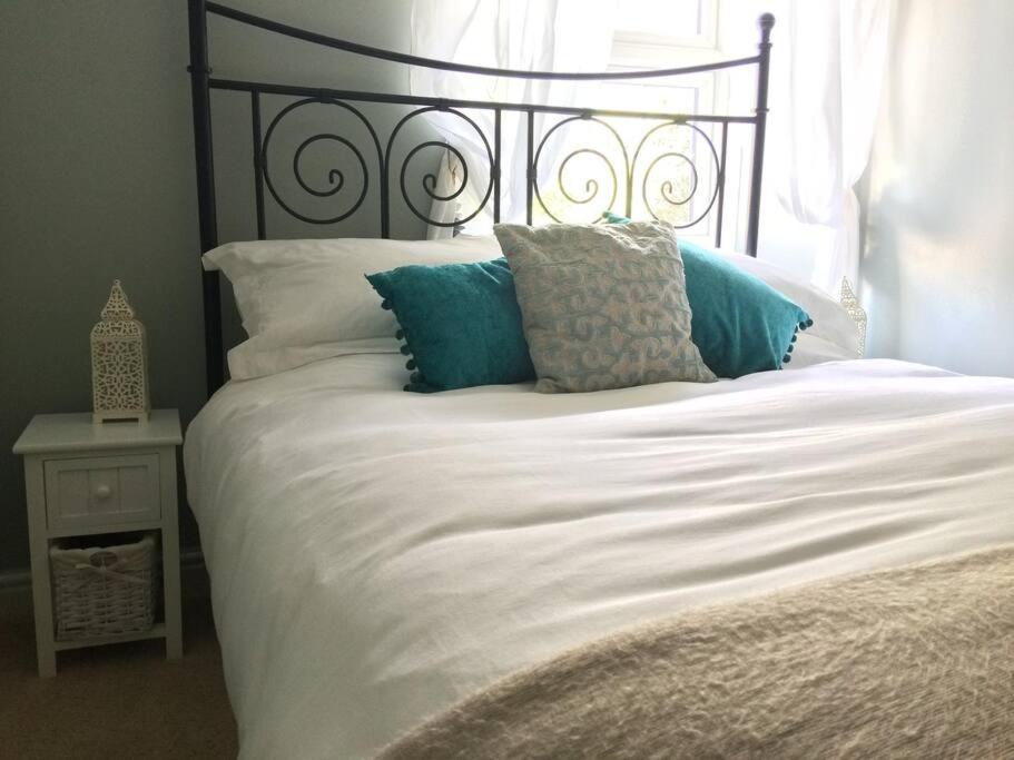 Truck House, Luxury Accommodation, Pet Friendly