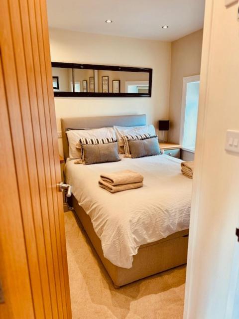 Blankednick Boltholes - 3 Beautiful Family Or Couples Cornish Getaways Holiday home Truro