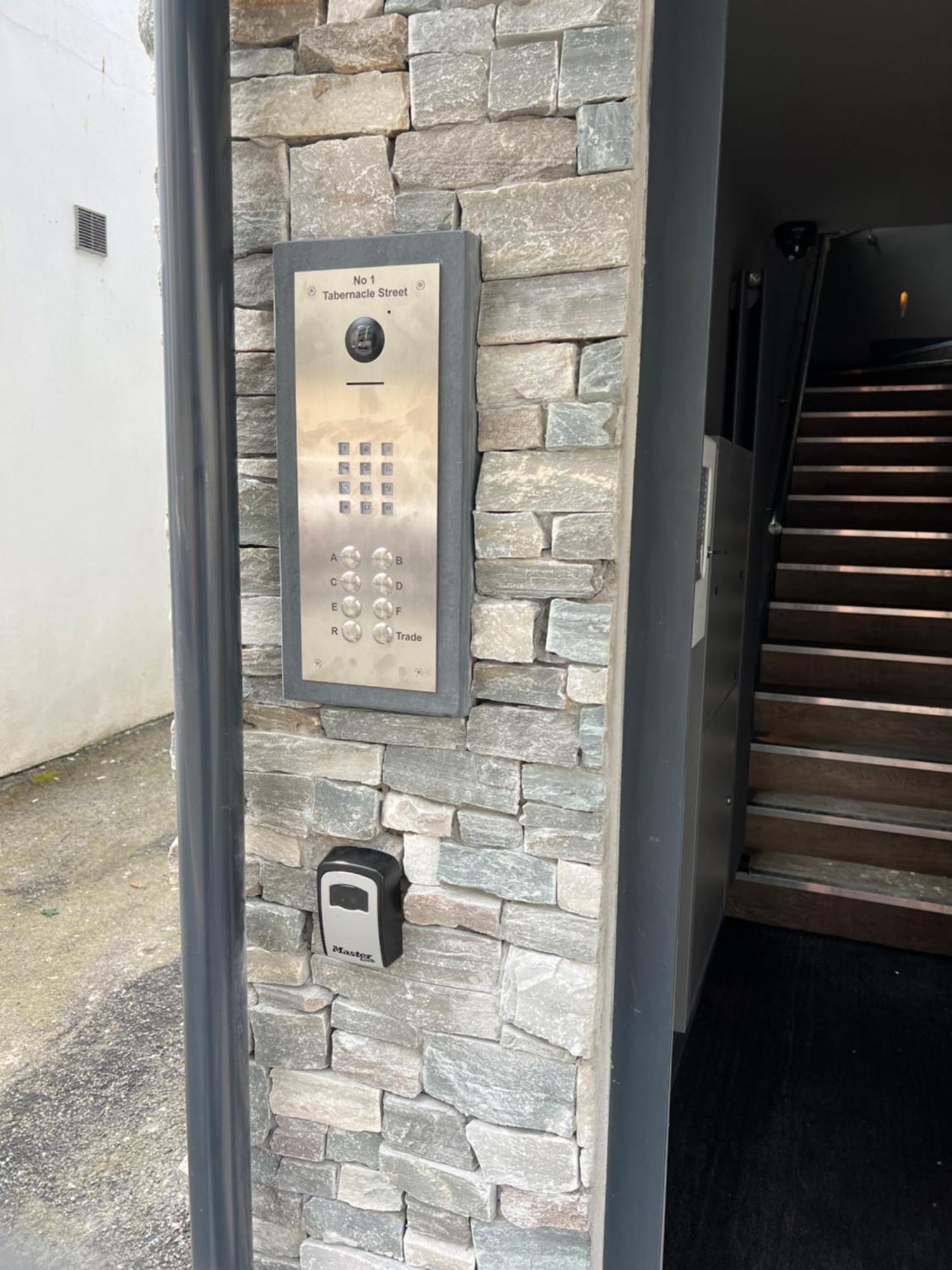 Uno In The - Luxury Serviced Apartment *