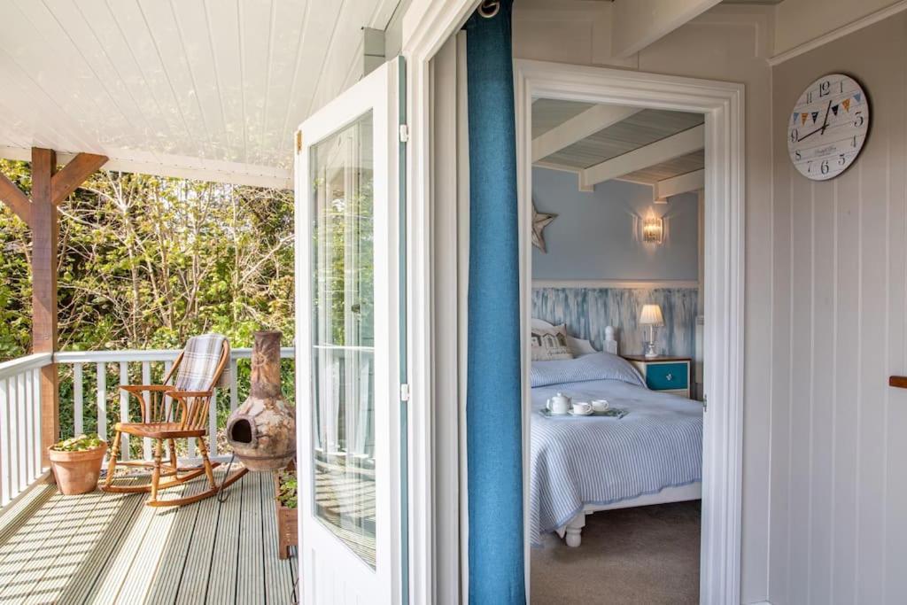 Holiday home Couples Escape - Summerhouse With Hot Tub And Stunning Views *