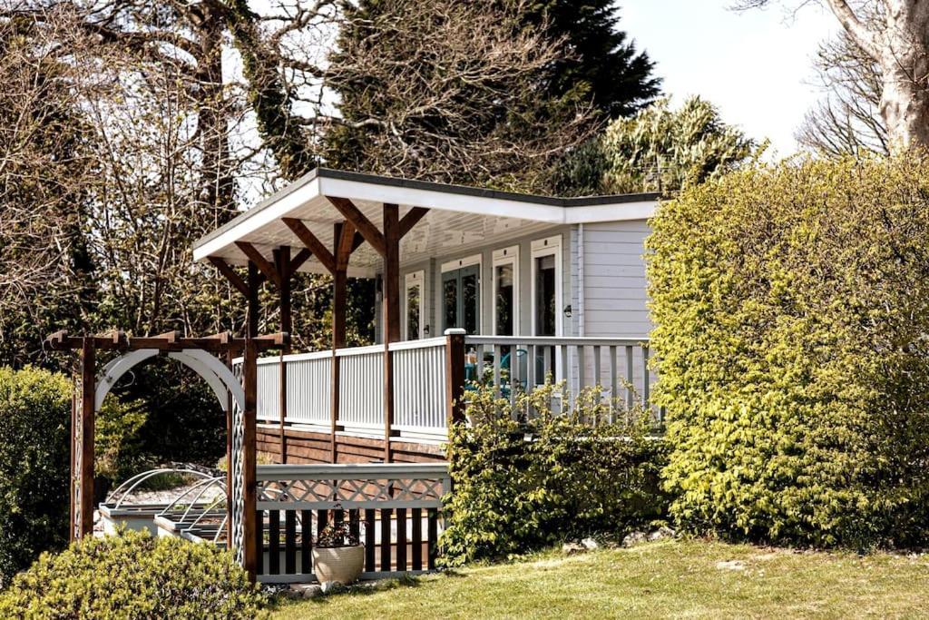 Holiday home Couples Escape - Summerhouse With Hot Tub And Stunning Views *