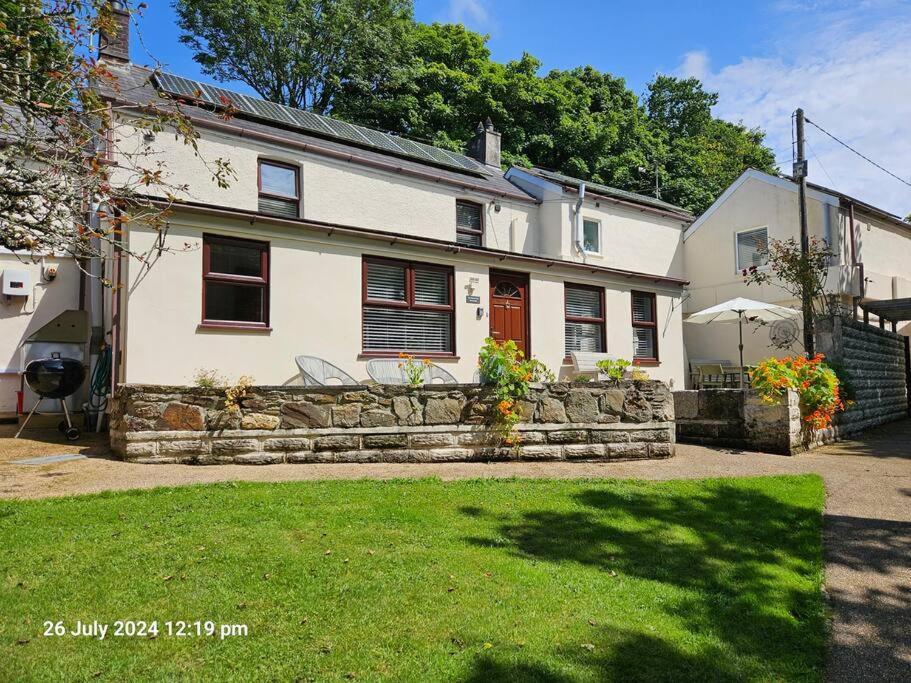 Bannsvale Farmhouse, Mount Hawke, Cornwall, * Truro