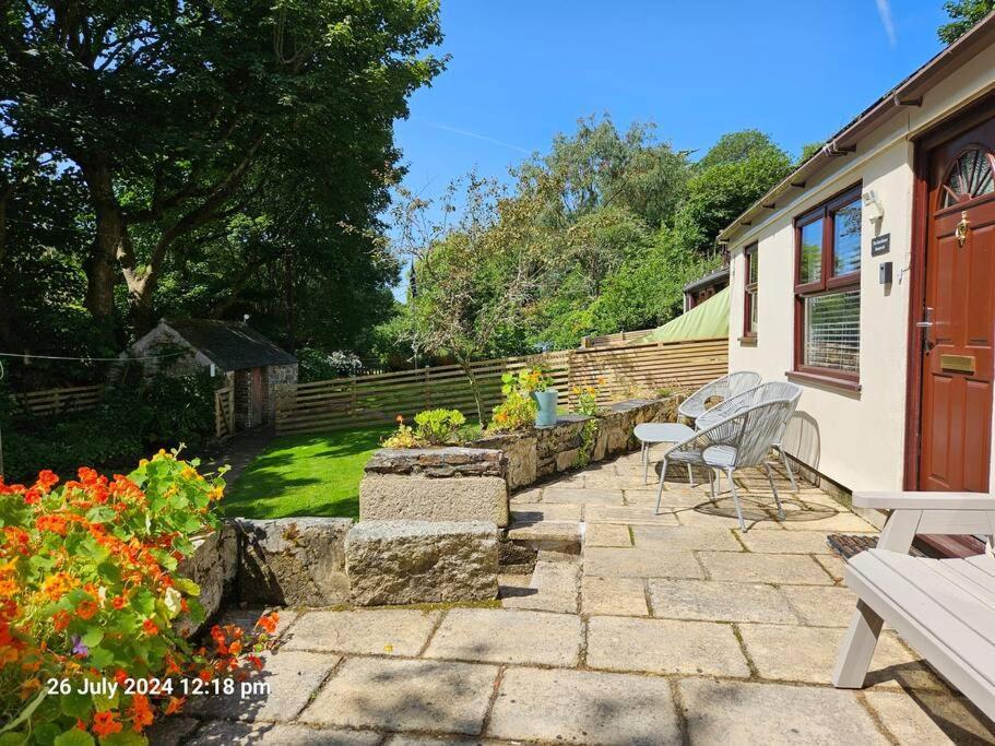 Bannsvale Farmhouse, Mount Hawke, Cornwall, * Truro
