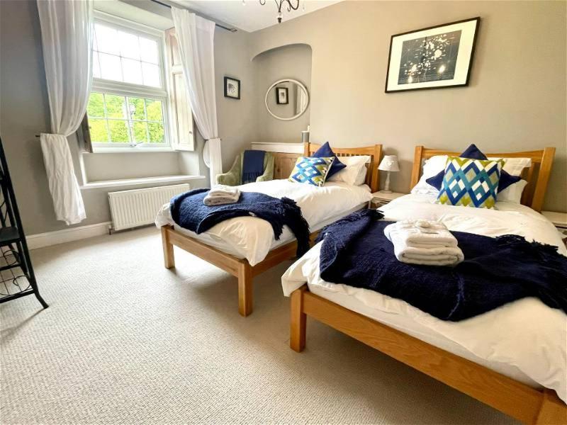 Truck House, Luxury Accommodation, Pet Friendly Truro