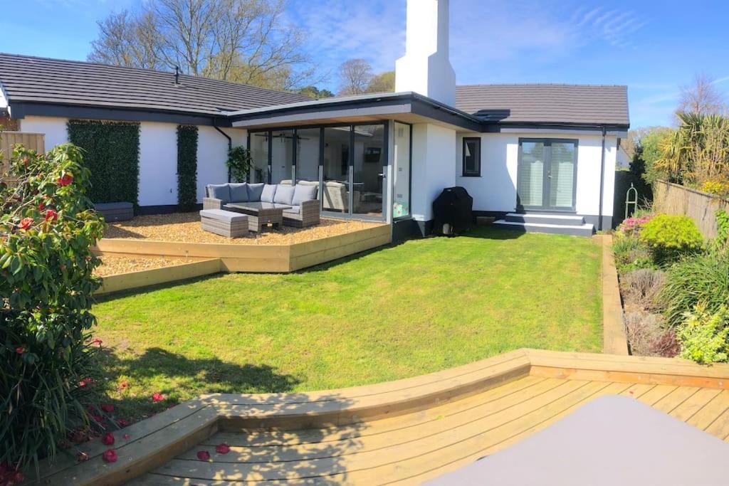 The Cuckoo's Retreat - Luxurious With Private Garden & Jacuzzi Villa Truro