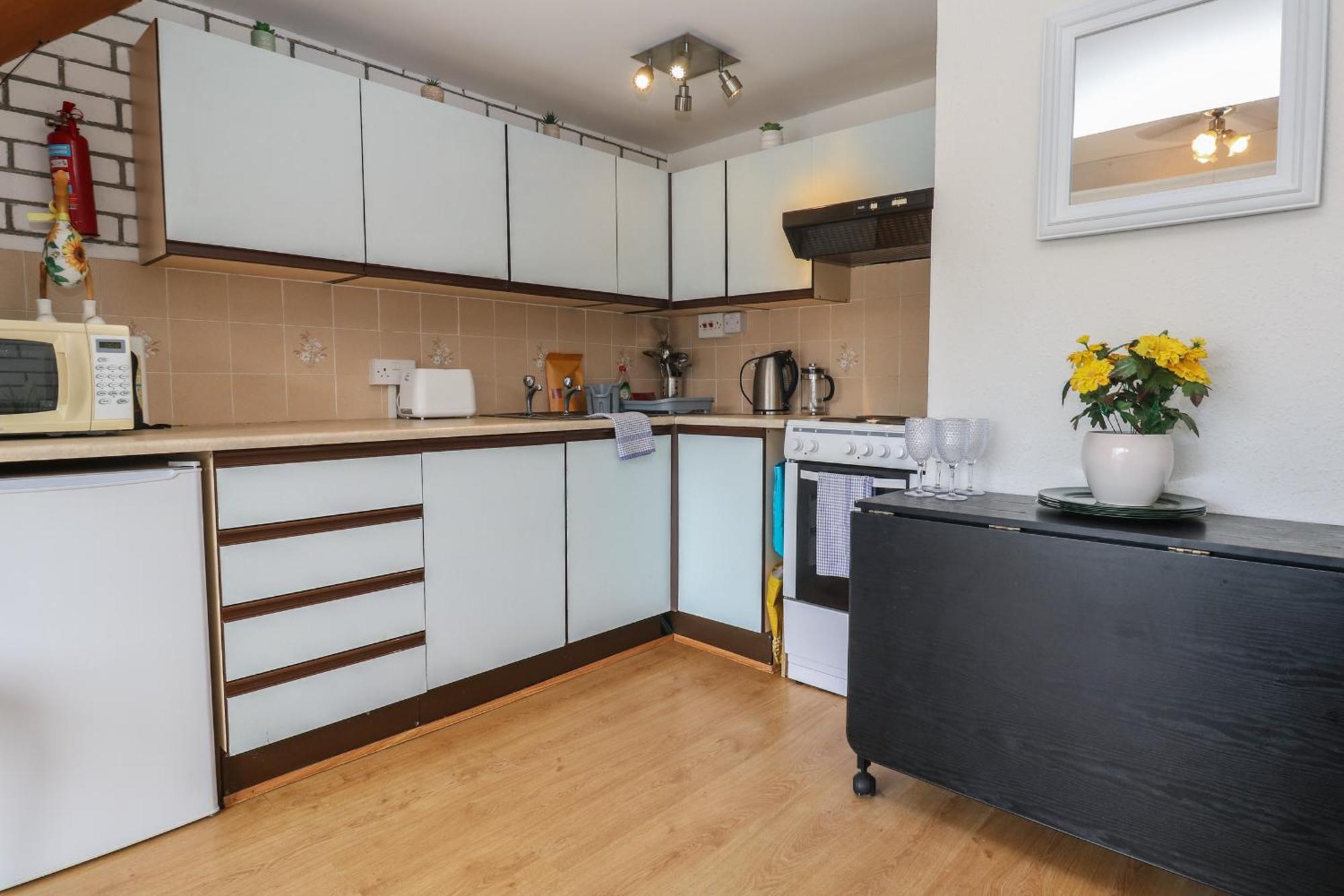 16 Seaspray Apartment *