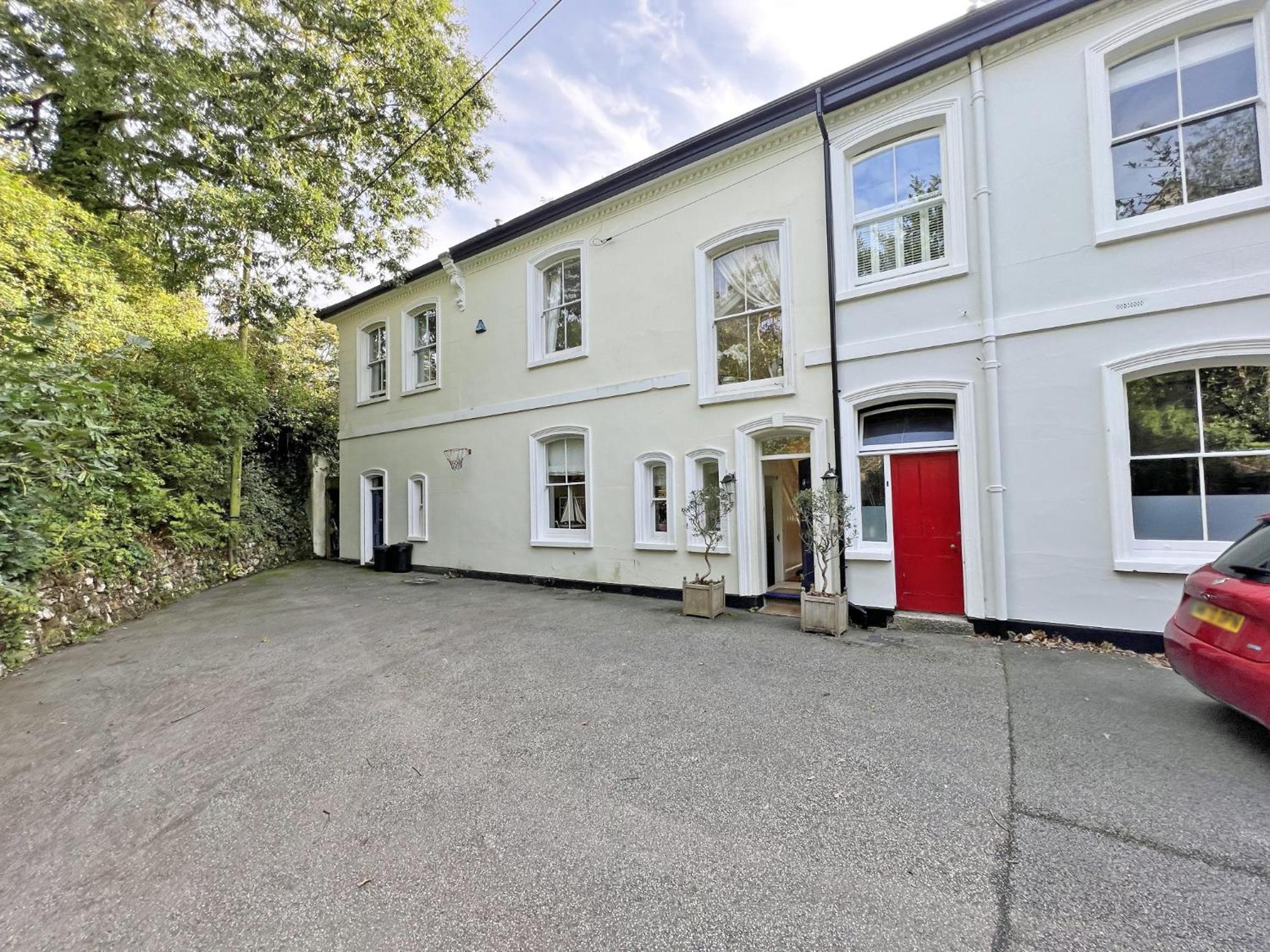 Trenare, A Large Period Centrally Located In * Truro