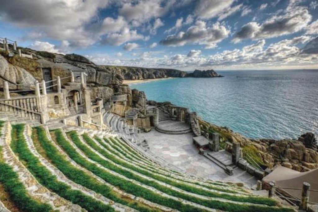 Trenare, A Large Period Centrally Located In * Truro