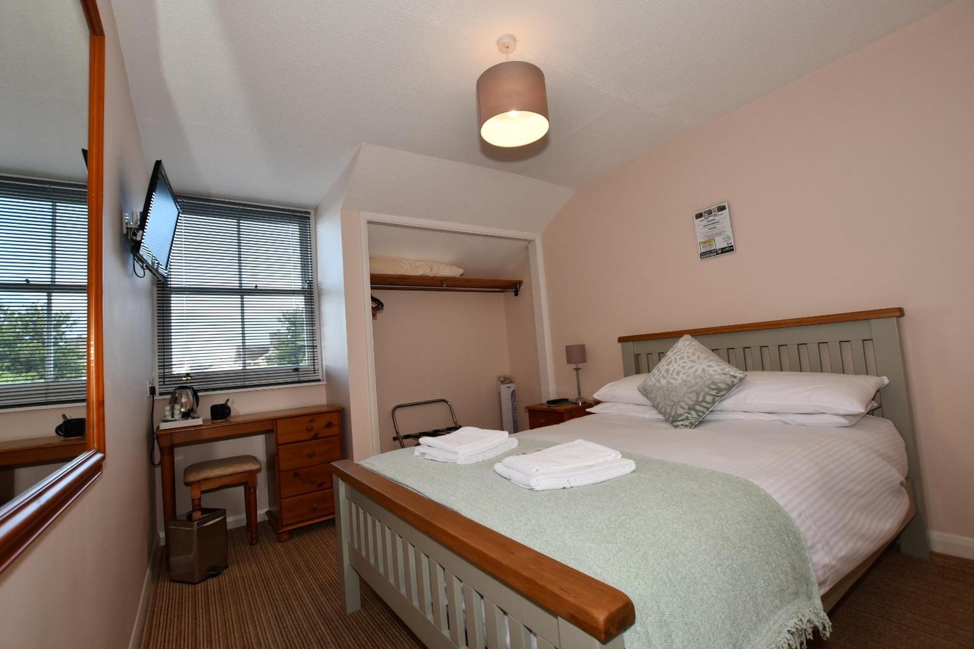 The Victoria 3* Truro