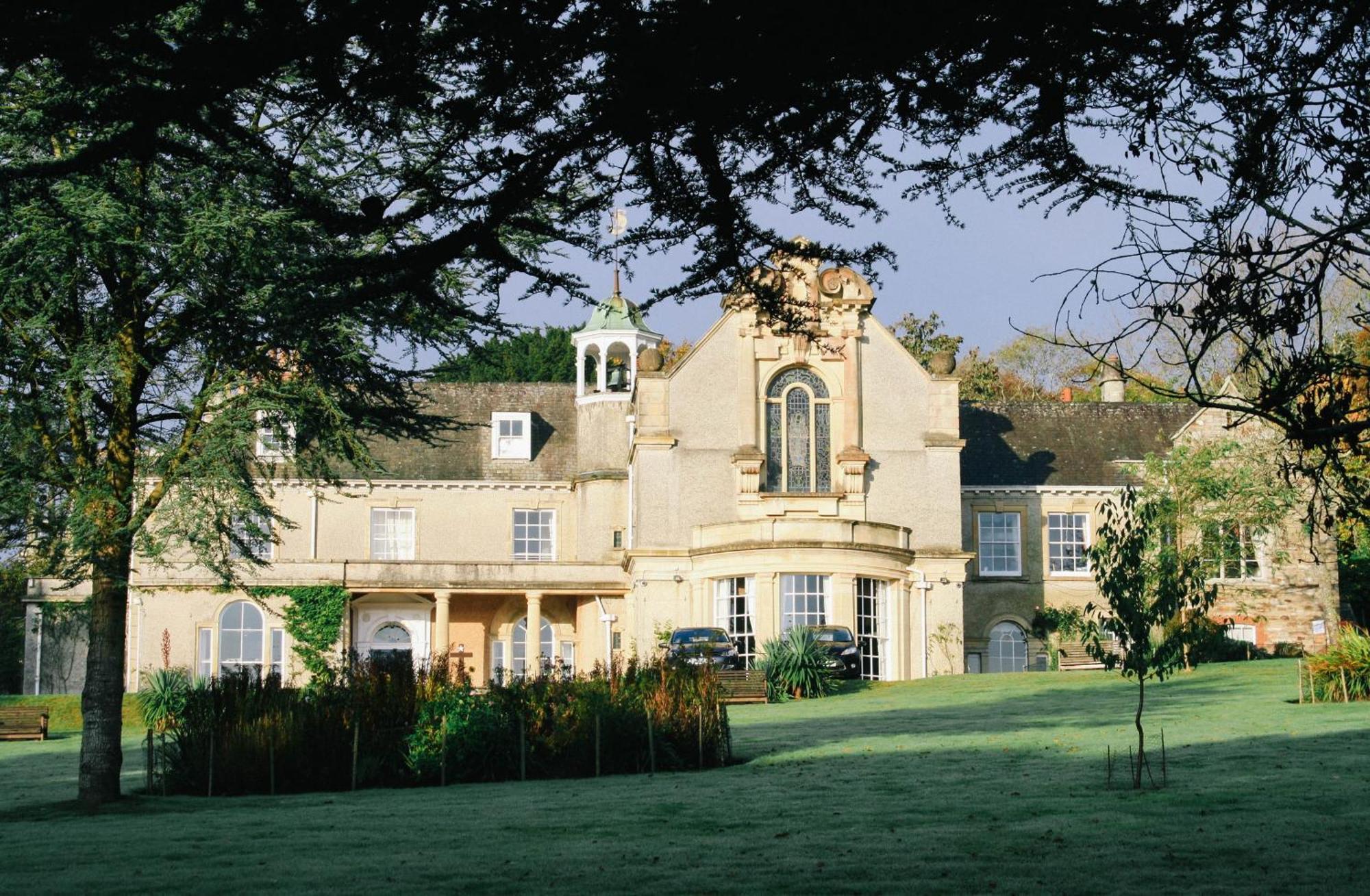 Country house Epiphany House Truro