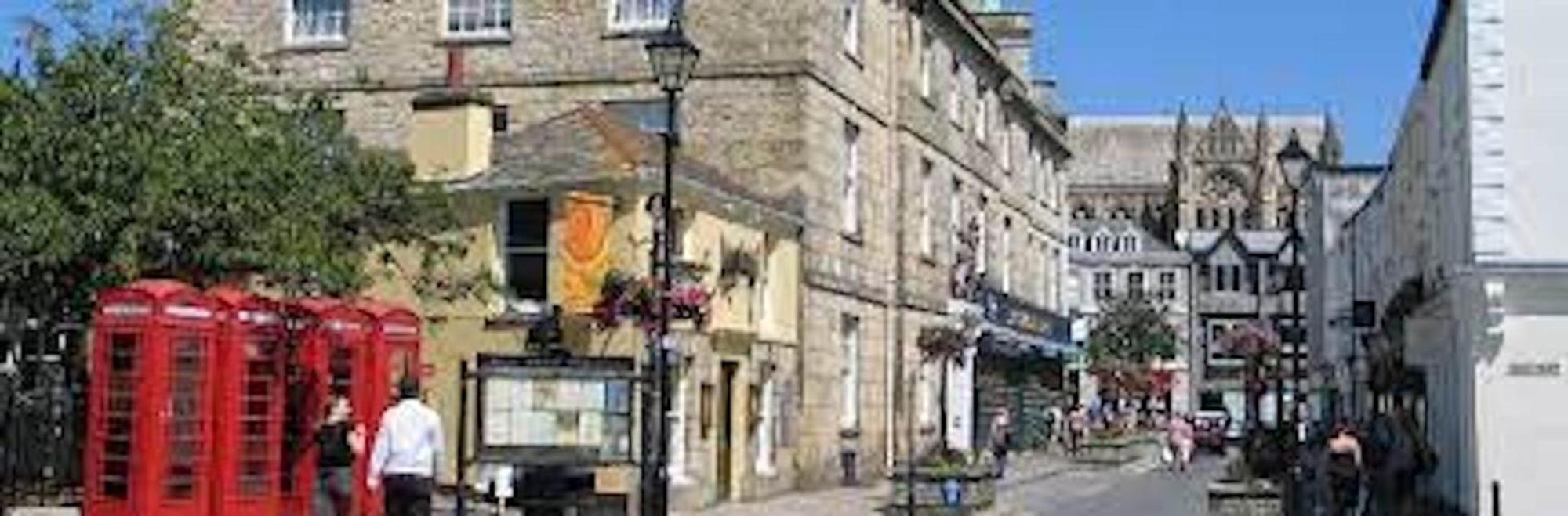 In Guest - Orchard Manor, Fore Street, Nr Guest house Truro