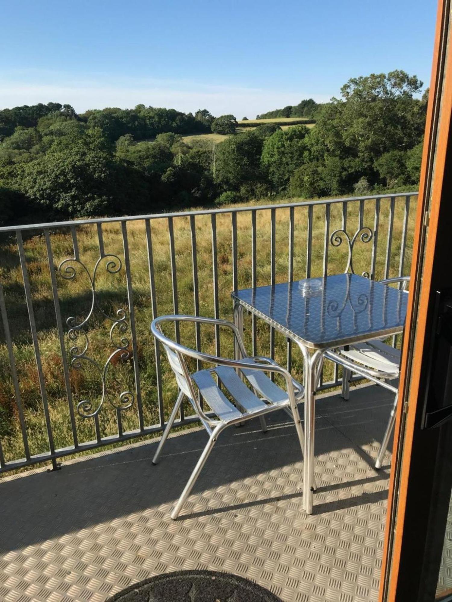 In Guest - Orchard Manor, Fore Street, Nr Guest house Truro