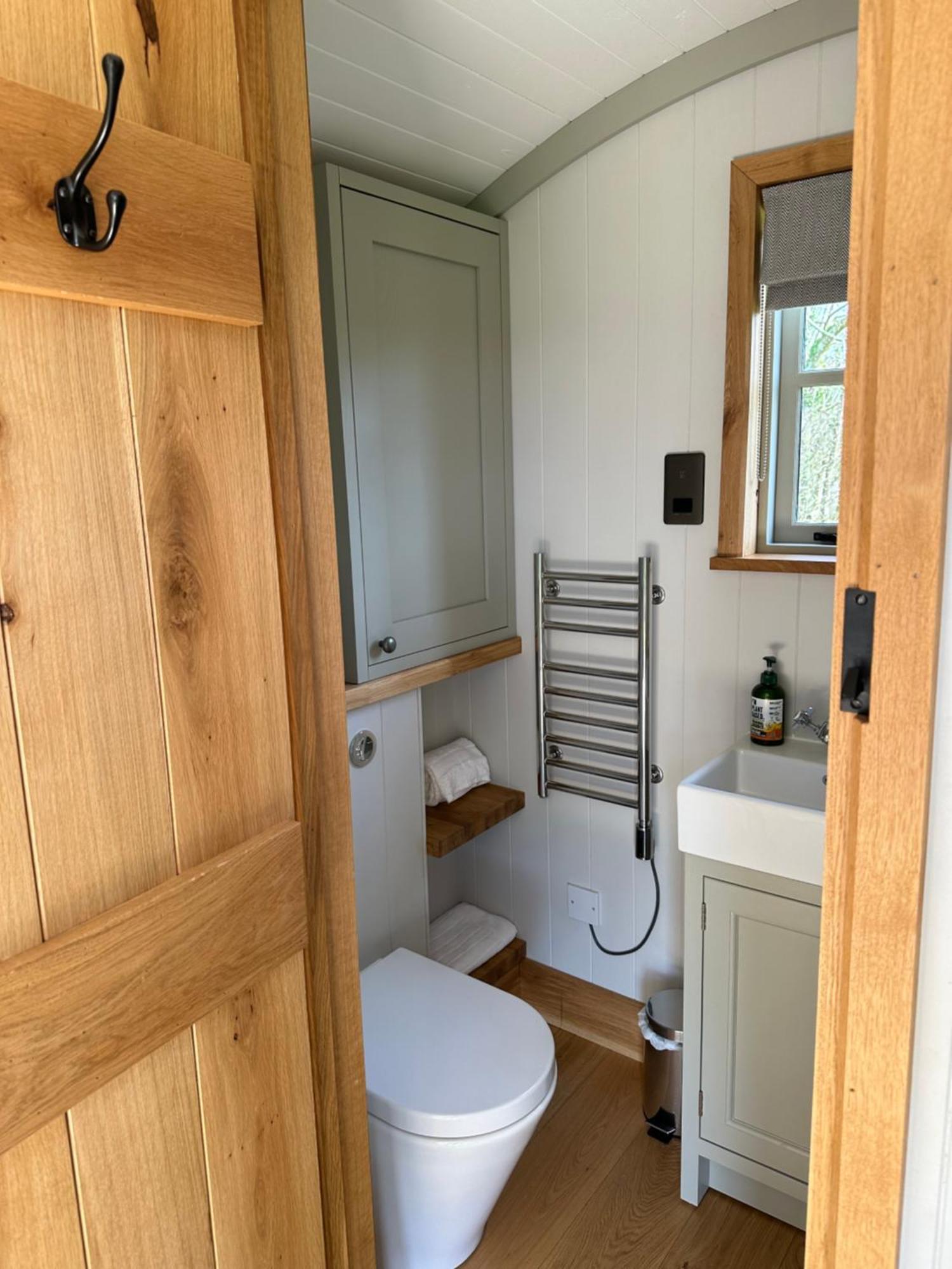 Farm stay Private And Peaceful In A Luxury Shepherds Hut Near *
