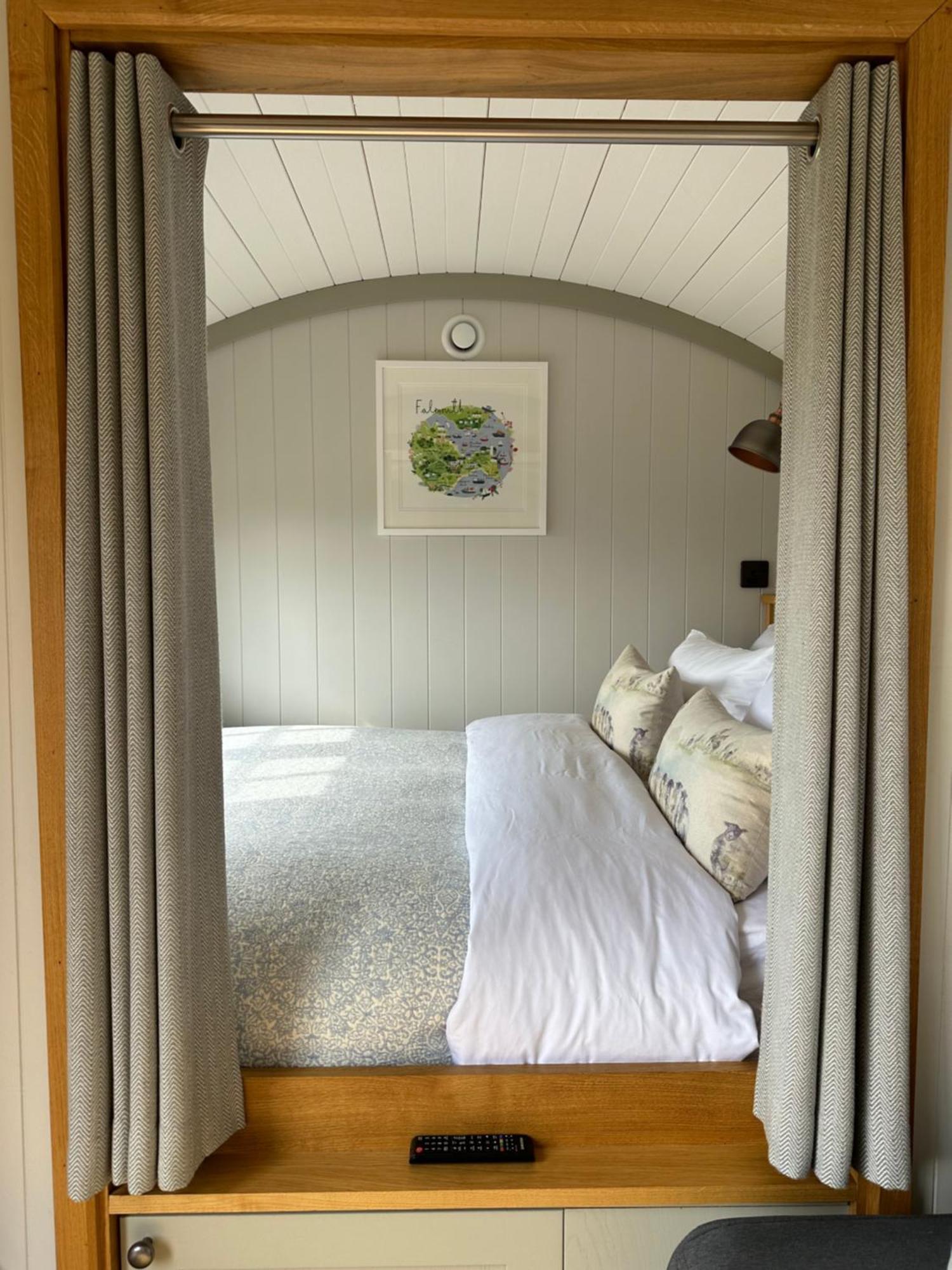 Private And Peaceful In A Luxury Shepherds Hut Near Truro