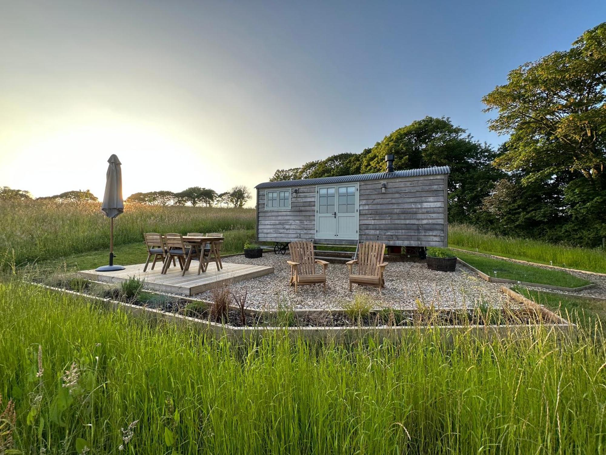 Farm stay Private And Peaceful In A Luxury Shepherds Hut Near *