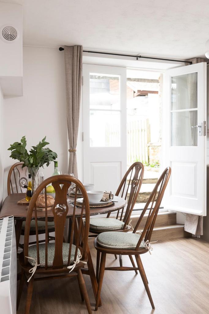 Apartment Centre 1 Bed Georgian Flat With Courtyard
