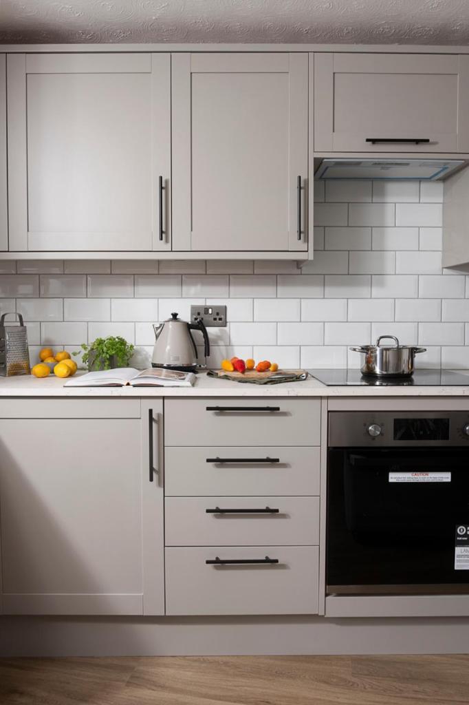 Apartment Centre 1 Bed Georgian Flat With Courtyard *