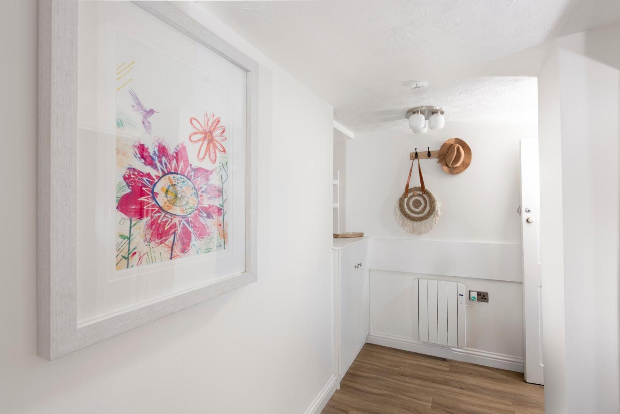 Apartment Centre 1 Bed Georgian Flat With Courtyard